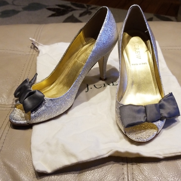 J crew textured silver peep toe w.grey satin bow - Picture 1 of 5
